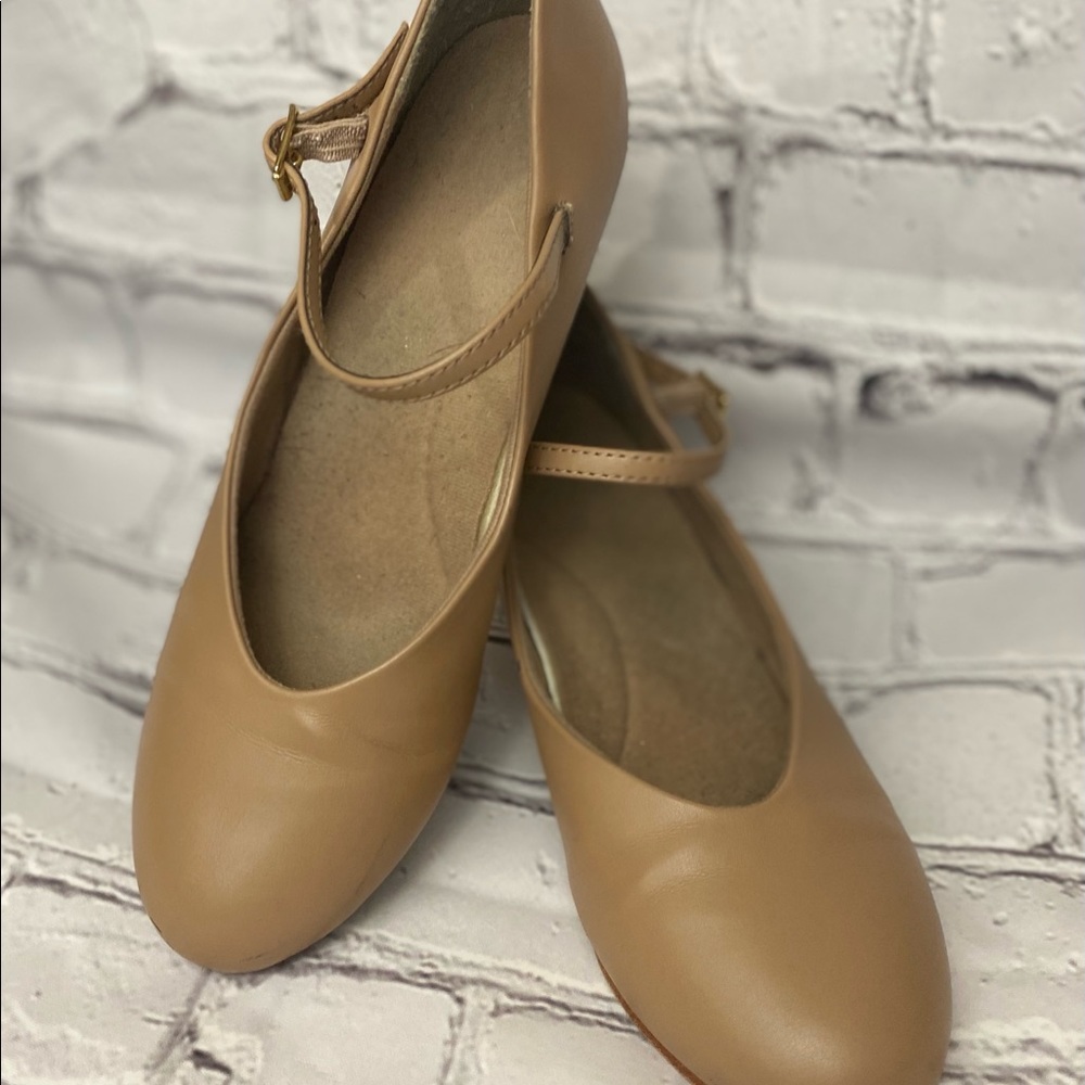 Junior footlight Character Shoe womens 7.5